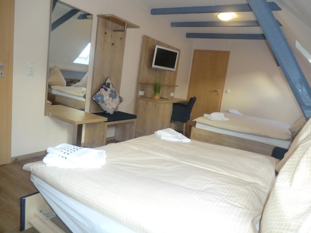 Hotel Pension Am Hafen Norddeich  Room photo